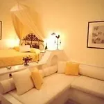 Marandi Luxury Hotel 4*
