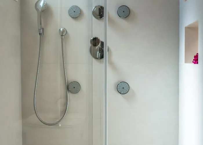 Marandi Luxury Hotel