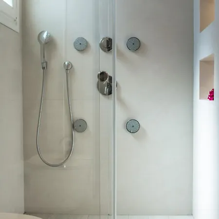 Marandi Luxury Hotel